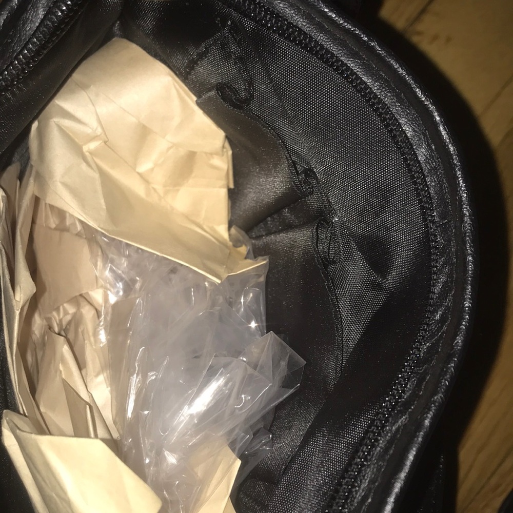 Handbag - Picture 3 of 3